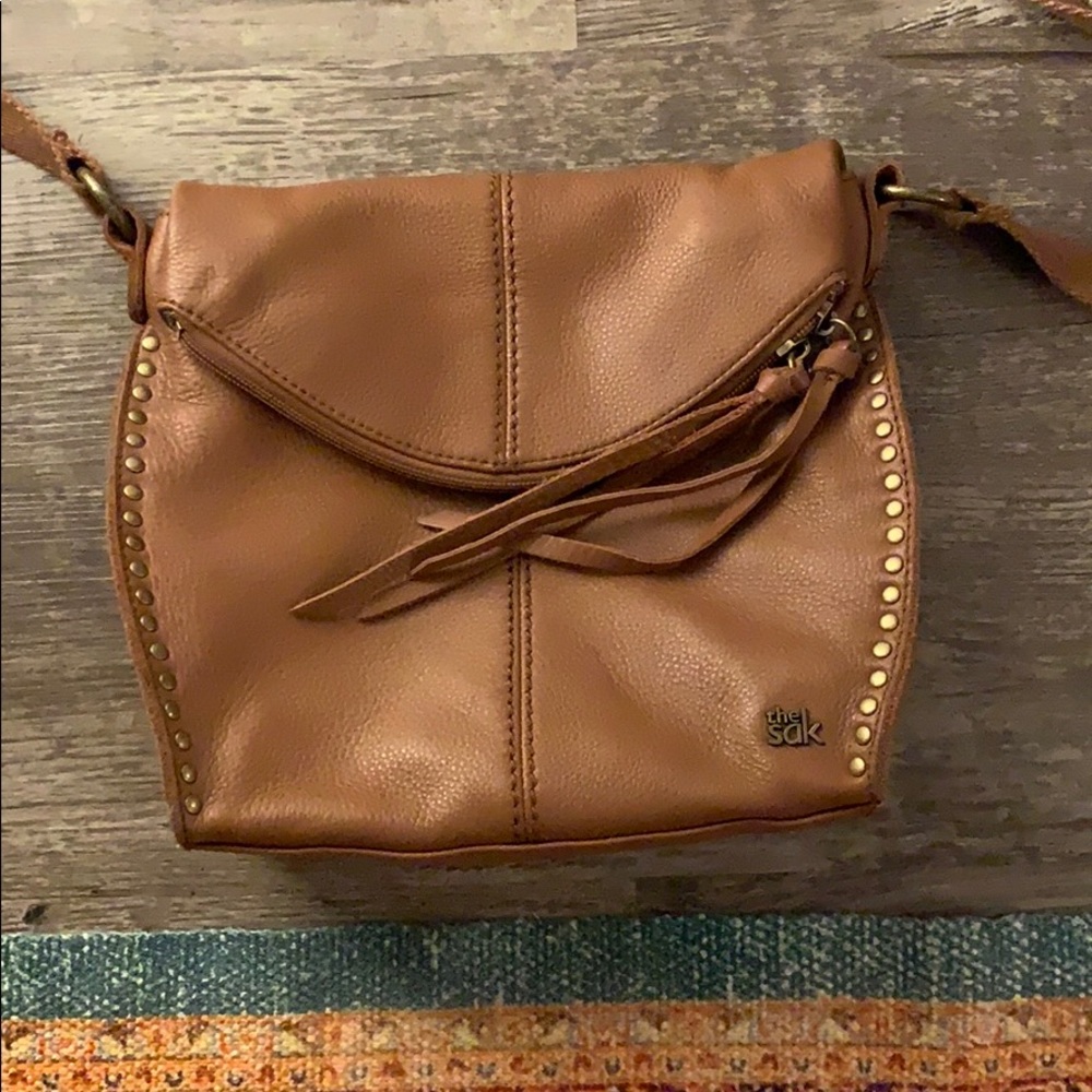 Adjustable Cross Body Bag - TONS of storage!!